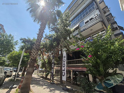 Tabela Görünürlüğü Olan Cadde Üstü Geniş 3+1