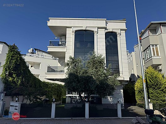 Güzeloba Mahallesinde Eşyalı Satılık 1+1 Daire