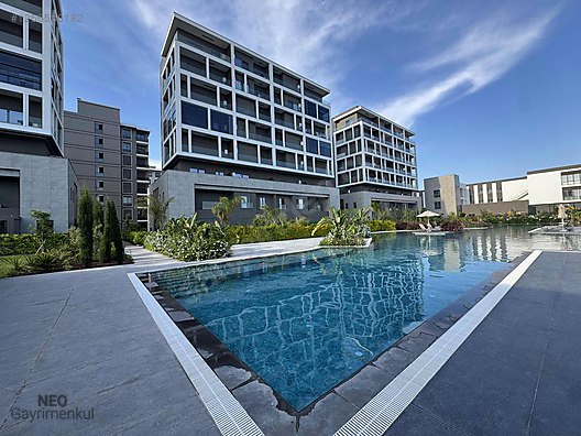 ÖZELİKLİ SİTE DE FULL LÜKS EŞYASIZ 1+1 KİRALIK DAİRE