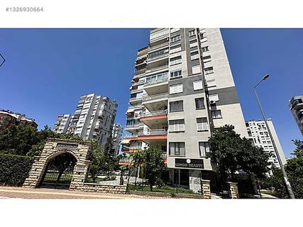 В Йешилбахче уникальный 5+2 дуплекс с видом на море и горы