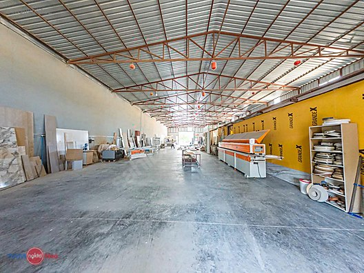 YENİGÖL'de 950 m2 DEVREN KİRALIK MOBİLYA FABRİKASI