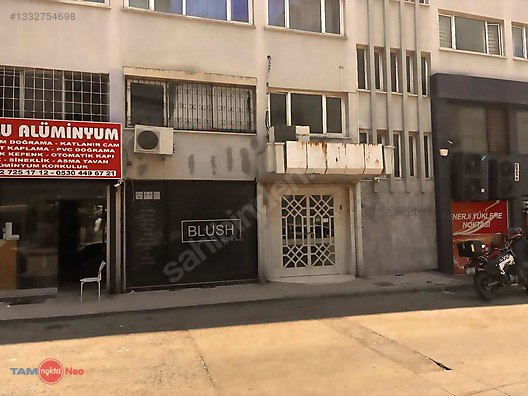 ÇALLI MERKEZİ KONUMDA BODRUM KATLI KİRALIK DÜKKAN