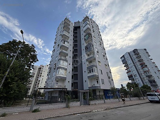 ÇAĞLAYANDA SİTE İÇİ DOĞALGAZLI SATILIK ARAKAT 3+1 DAİRE