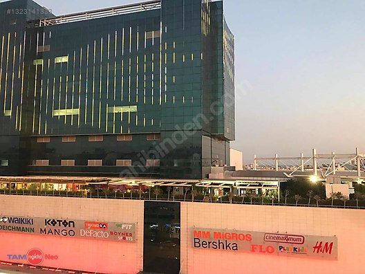 Напротив Markantalya продается квартира с лифтом и отдельной кухней