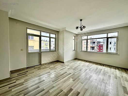 Şehir Merkezinde 2+1 Asansörlü Geniş Güney Cephe Ofis Kiralık