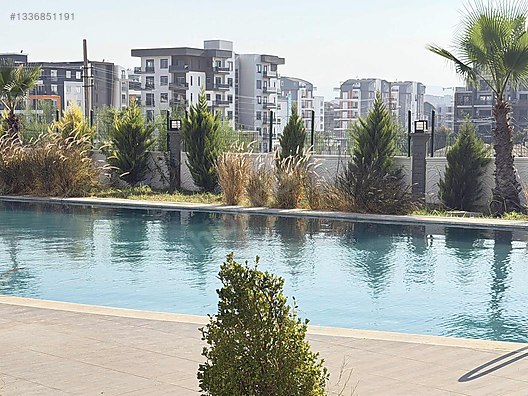 ALTINTAŞTA DONANIMLI SİTEDE, 3 CEPHELİ VE HAVUZ MANZARALI 2+1