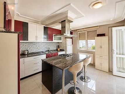 В жилом комплексе Yamachkent с бассейном в районе Чаглаян 253 м² | 4+1 дуплекс