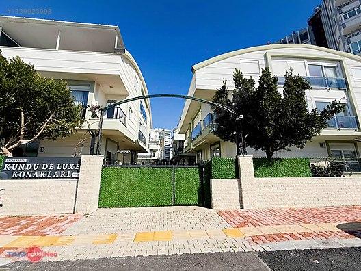 Güzeloba'da eşyalı havuzlu site içerisinde 3+1 dubleks