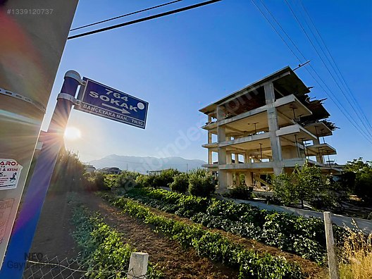 Bahçeyaka'da Ana yola sıfır SATILIK Ticari + Konut ARSA