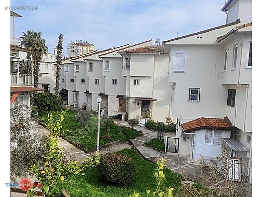 Örnekköy sitesinde özel plajlı 1+1 kiralık eşyalı daire