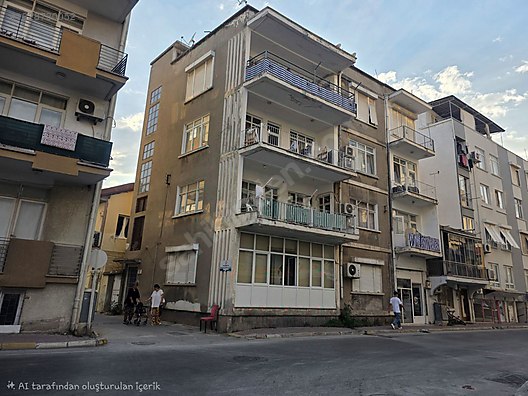 Işıklar'da Arık Caddesi yol üstü katta tek 3+1 daire