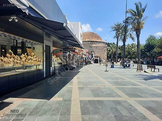 Balbey'de Cadde Üzeri 3 Katlı Dükkan
