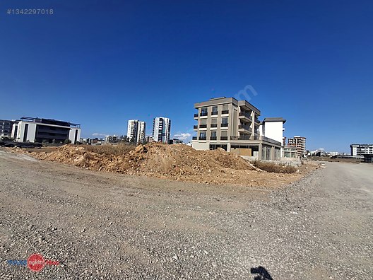 30 metrelik yola cepheli 0.80 emsalli ticari + konut arsası