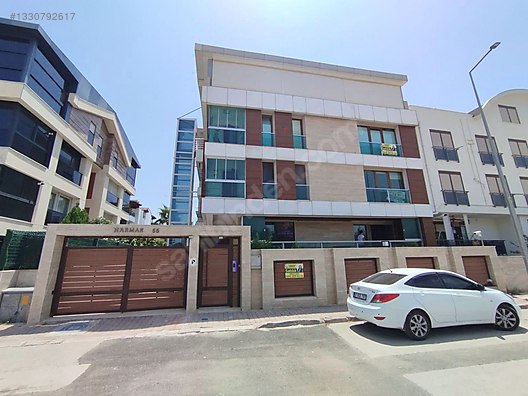 Konyaaltında Denize 250 metre mesafe Çok Geniş 2+1 Giriş Dubleks